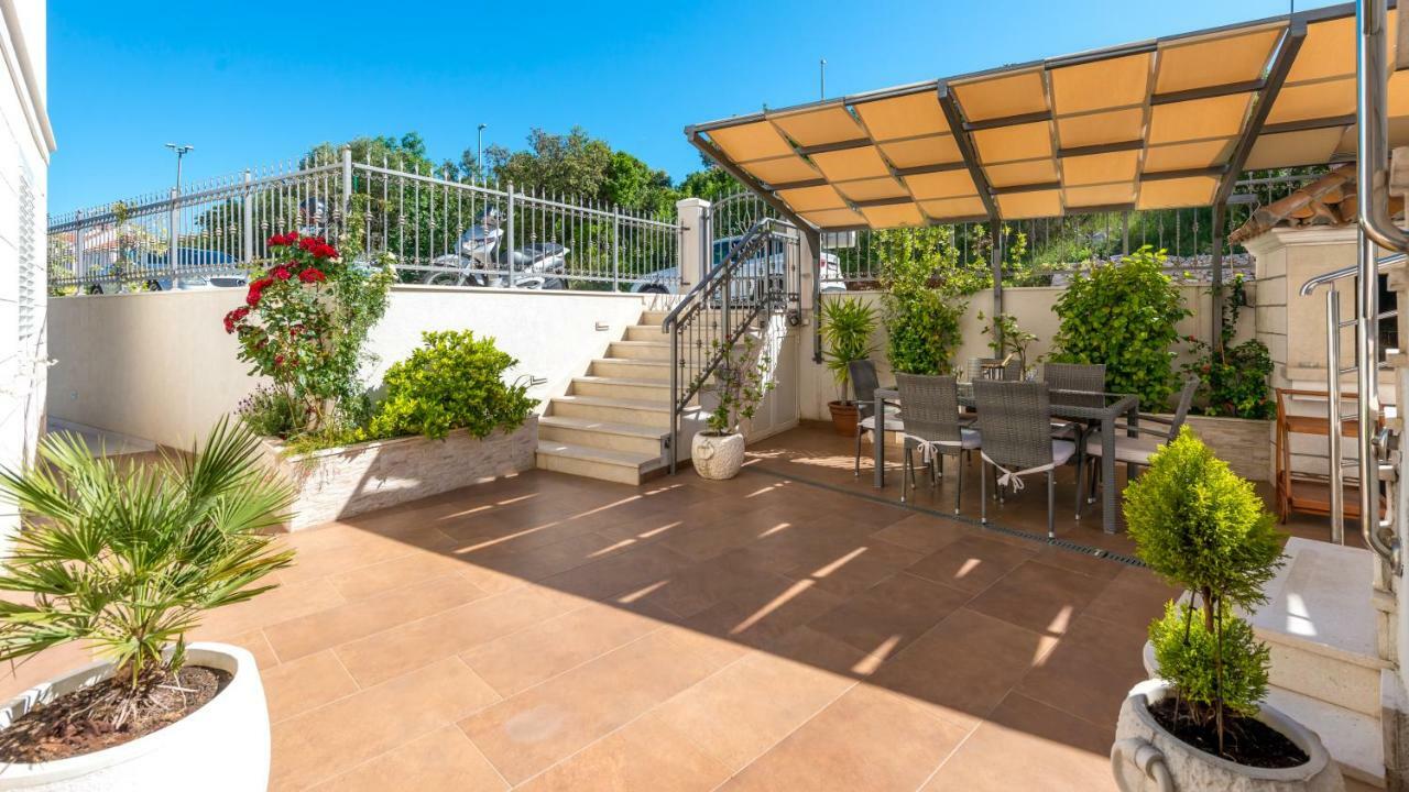 Apartments Sandra Solitudo III Dubrovnik Exterior photo